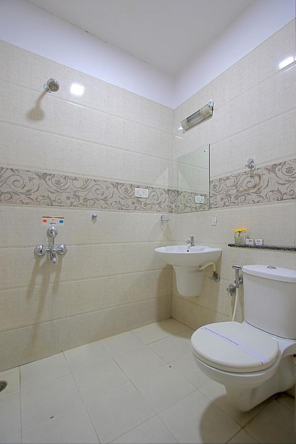 Abm Express Inn Bangalore Esterno foto